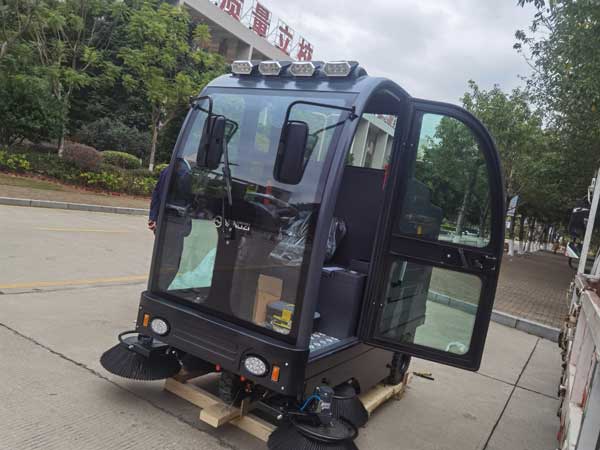 環衛道路清掃車都有哪些功能,實用嗎 環衛道路清掃車都有哪些功能,實用嗎