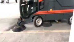 響應國家節能環保的號召，揚子推出工業掃地機